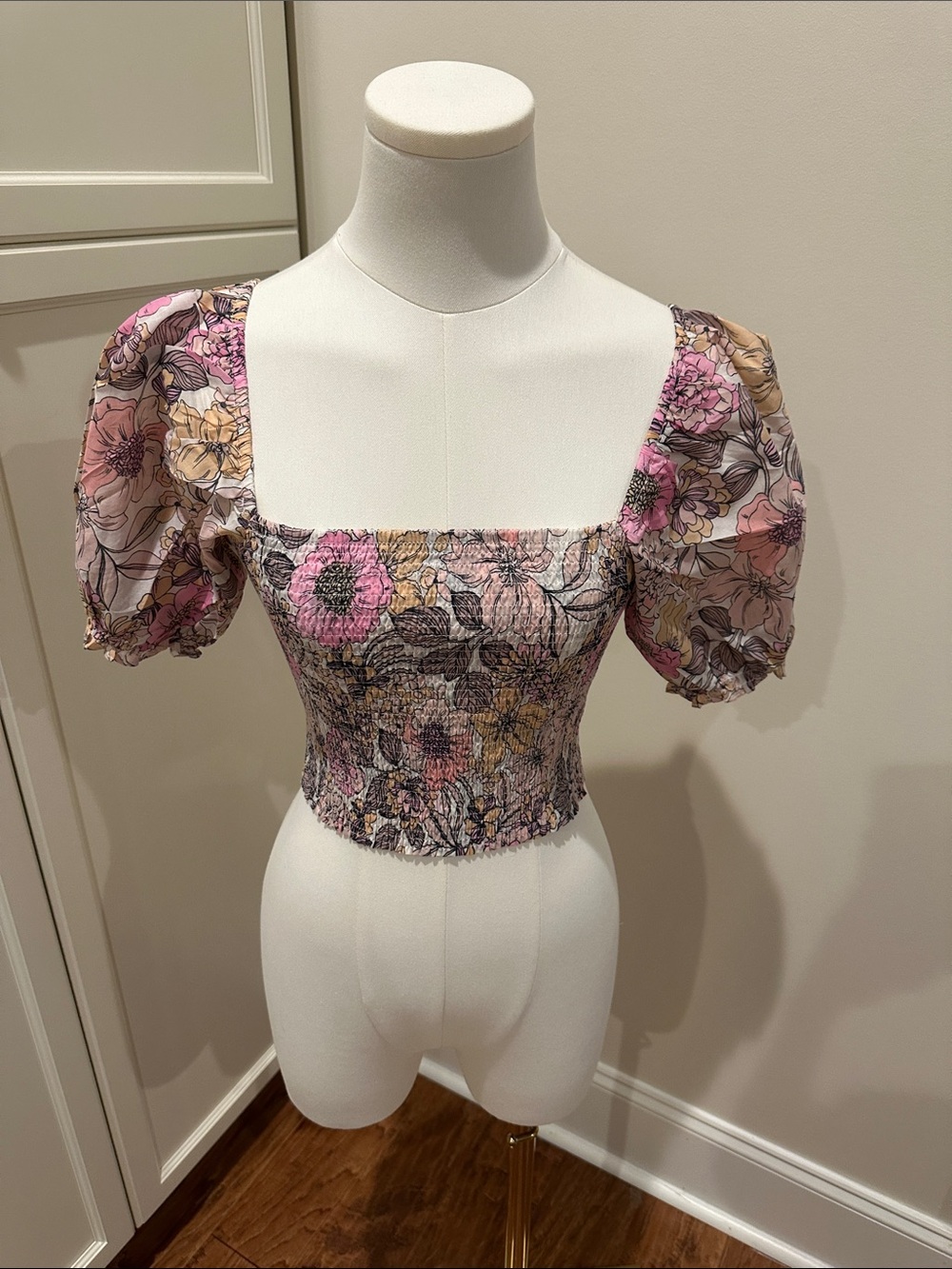Olivaceous Pink Multi Floral Smocked Puff-Sleeve Crop Top